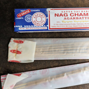 Incienso Nag Champa Azul original de la India – Caja 12x15g Incienso Nag Champa Azul original de la India – Caja 12x15g