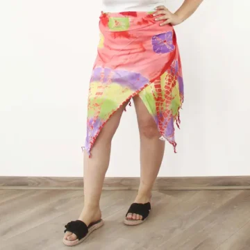 Pareo con tonos rojos 160 x 105cm