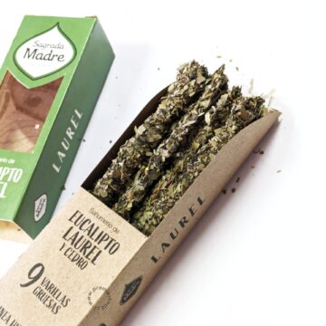 Incienso Hierbas Eucalipto Laurel Cedro Sagrada Madre