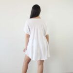Polera mujer o bluson blanco floral