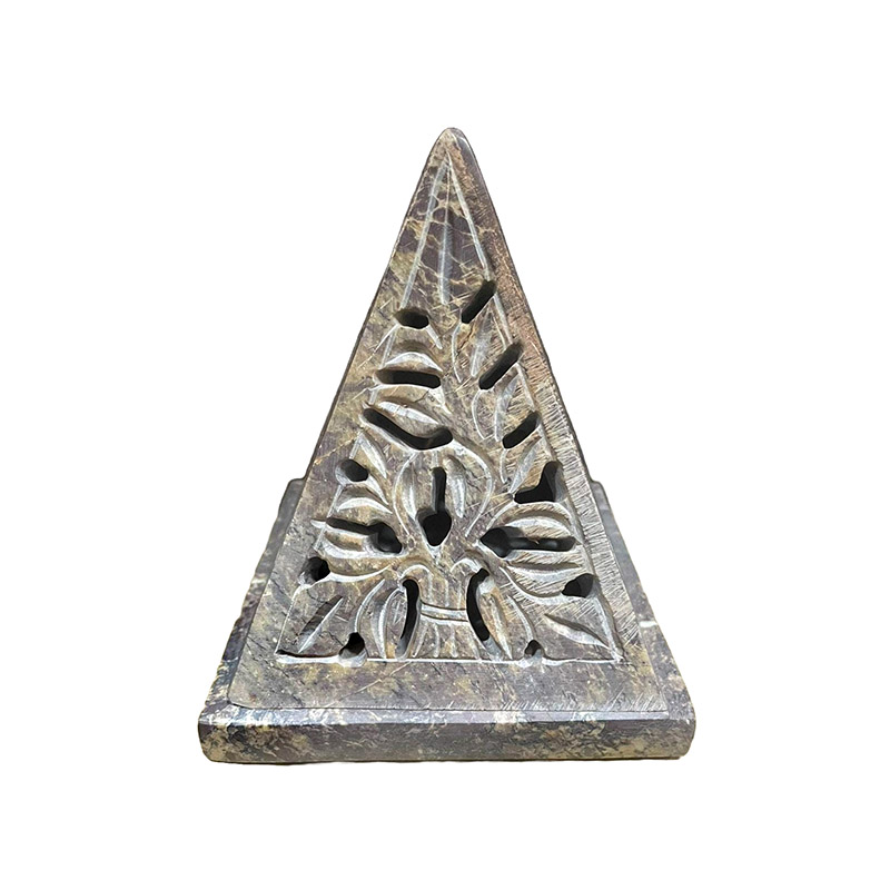 Porta cono Porta vela de Pirámide en piedra esteatita 1 Porta cono Porta vela de Pirámide en piedra esteatita