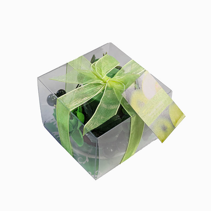 Vela chica en platito de vidrio Verde Manzana 1 Vela chica en platito de vidrio Verde Manzana