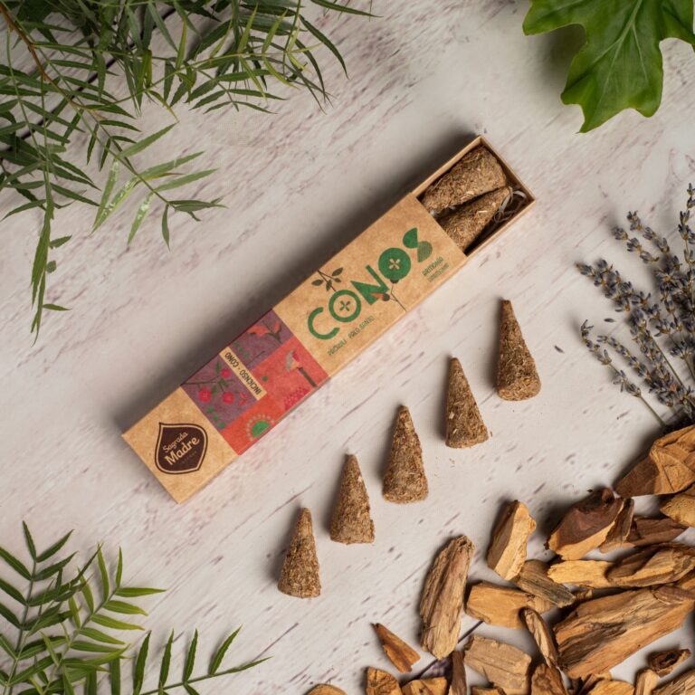 Incienso en Cono Jumbo Pachuli Palo Santo Sagrada Madre